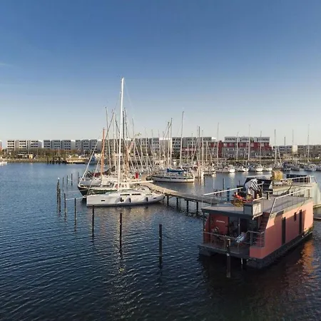 Botel Isa-bella Comfortable Burgtiefe auf Fehmarn