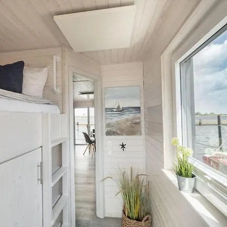 Botel Isa-bella Comfortable *